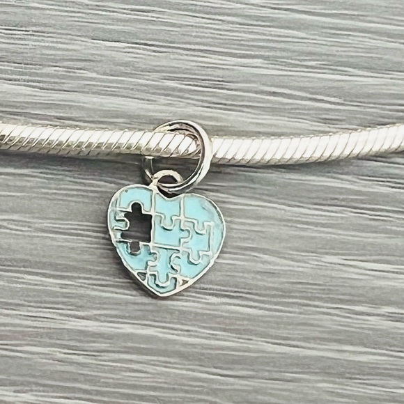 Blue enamel Silver plated Puzzle heart Bracelet charm - Picture 2 of 5